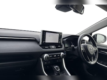 Used Toyota RAV4 2019 for sale - 78681372: Photo