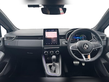 Used Renault Clio 2024 for sale - 77805274: Photo