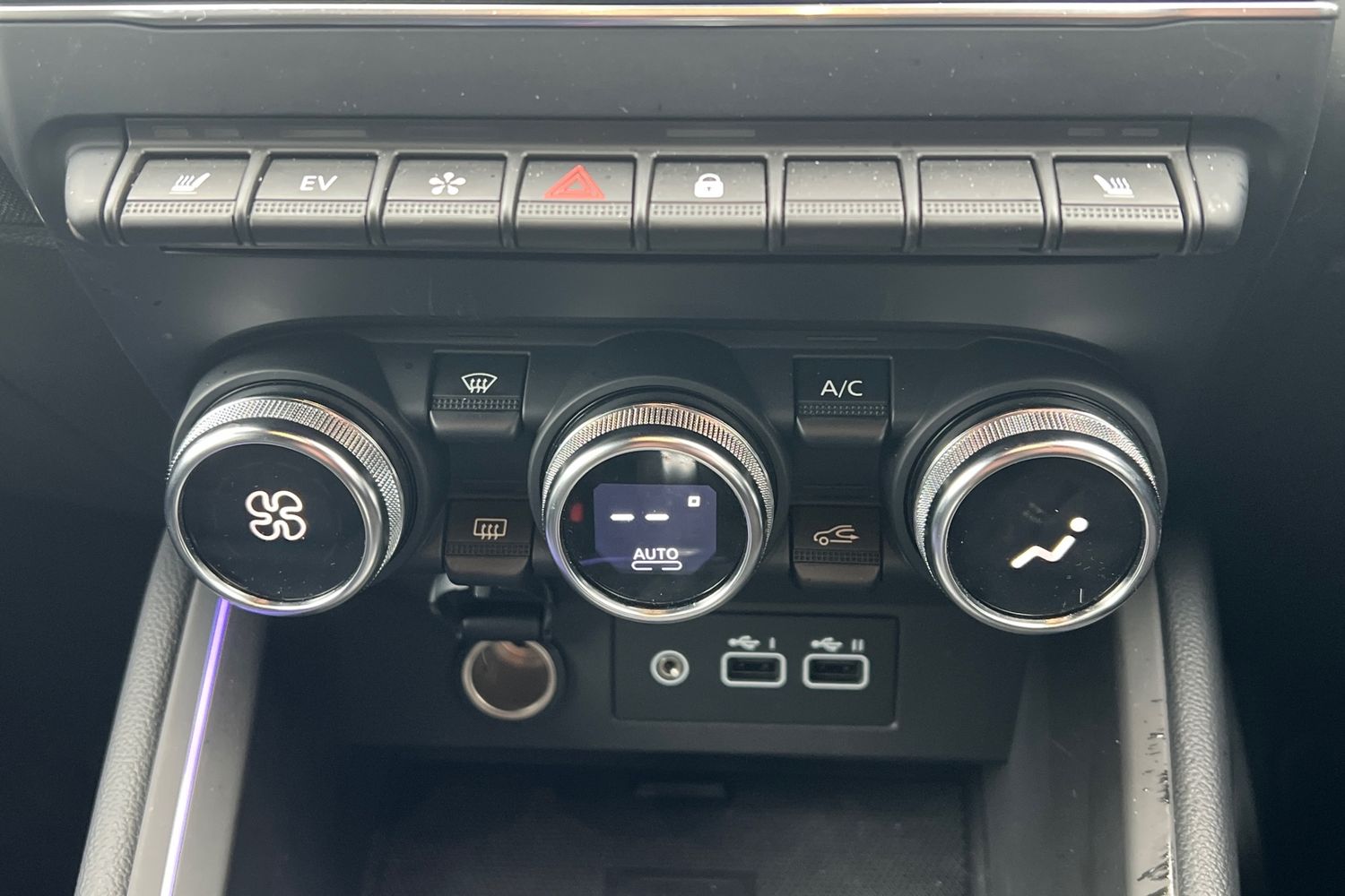 Used Renault Clio 2024 for sale - 77805274: Photo 9