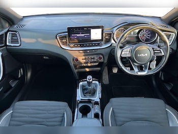 Used Kia XCeed 2023 for sale - 76739543: Photo