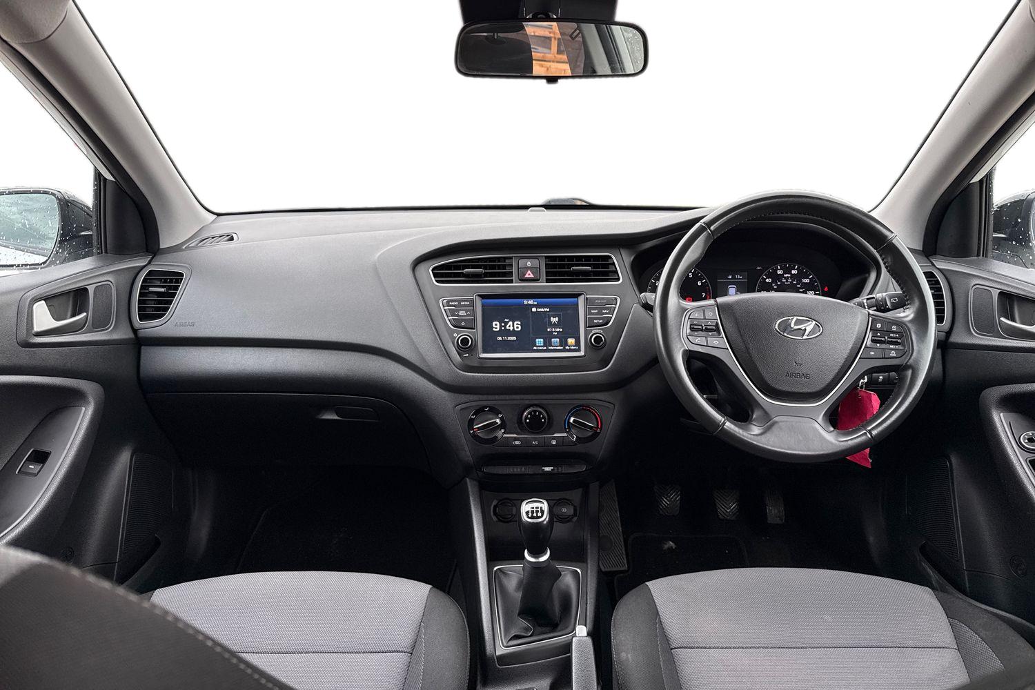 Used Hyundai i20 2019 for sale - 76985417: Photo 3