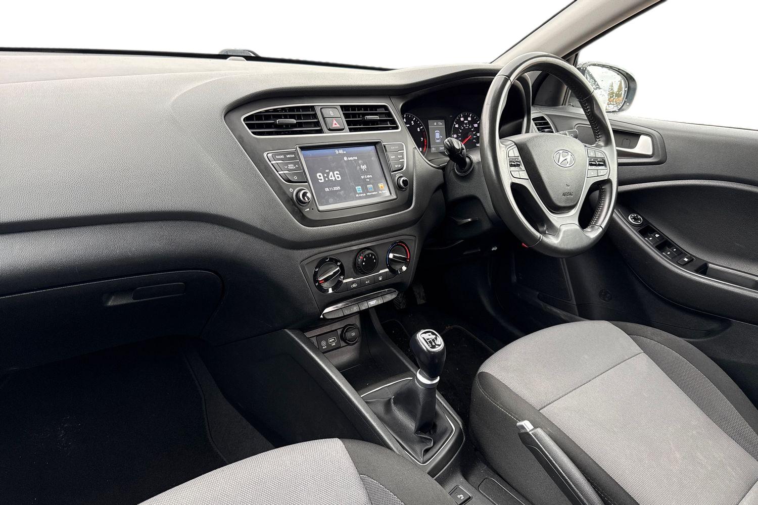 Used Hyundai i20 2019 for sale - 76985417: Photo 6