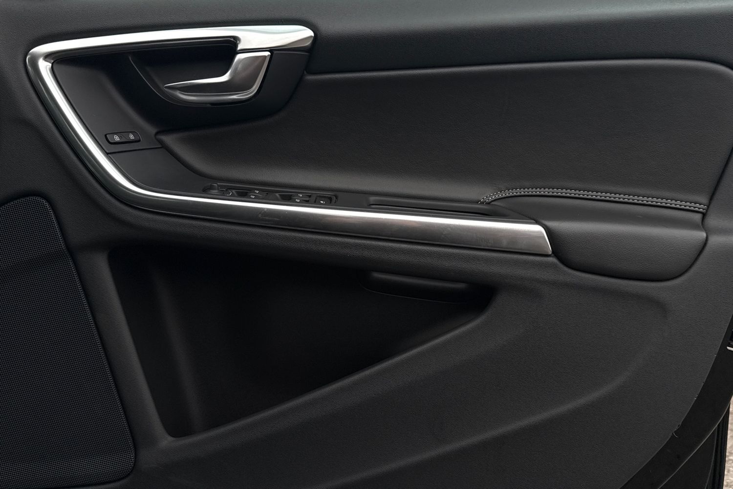 Used Volvo S60 2018 for sale - 77680080: Photo 15