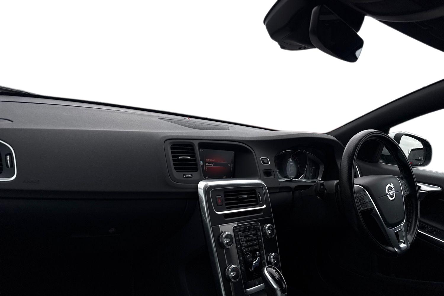 Used Volvo S60 2018 for sale - 77680080: Photo 4