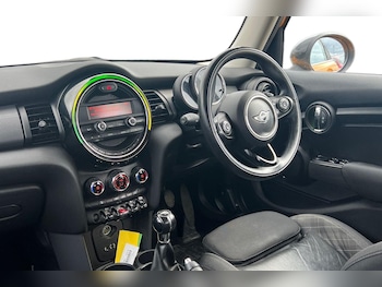 Used MINI Hatch 2017 for sale - 78932008: Photo