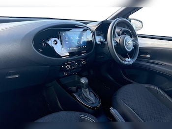 Used Toyota Aygo X 2024 for sale - 76353130: Photo