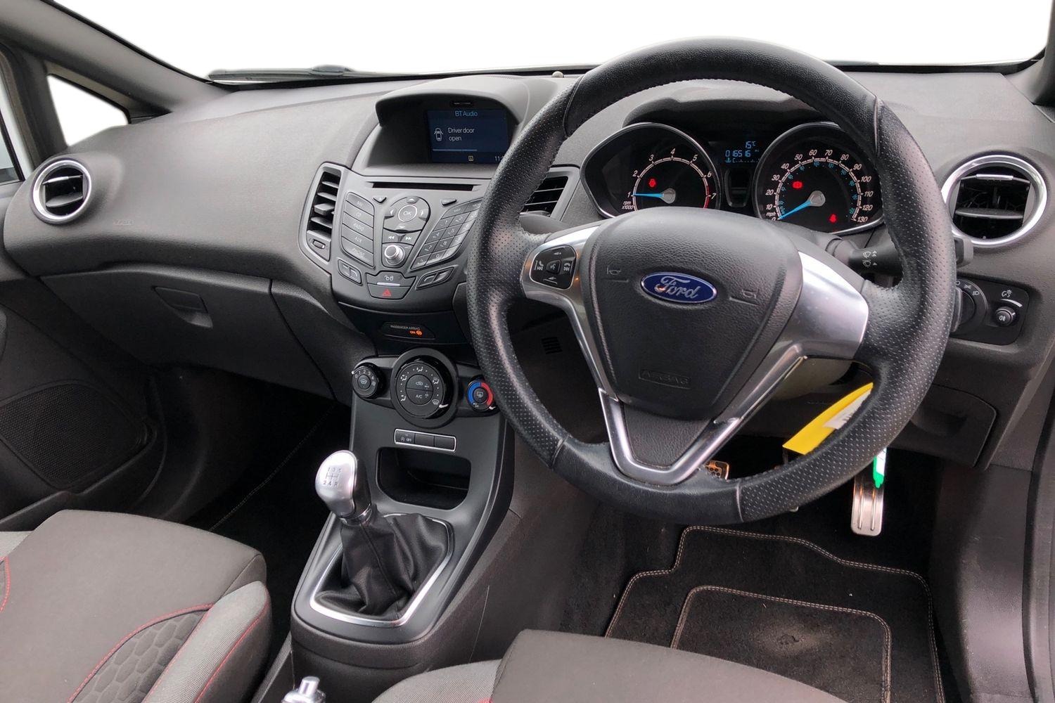 Used Ford Fiesta 2017 for sale - 78189875: Photo 3