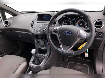 Used Ford Fiesta 2017 for sale - 78189875: Photo