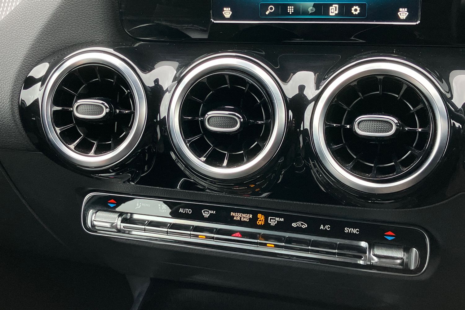 Used Mercedes-Benz GLA 2020 for sale - 76767860: Photo 9