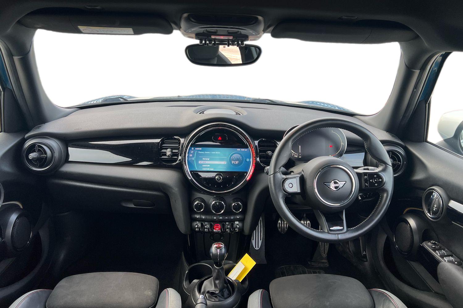 Used MINI Hatch 2021 for sale - 76844654: Photo 3