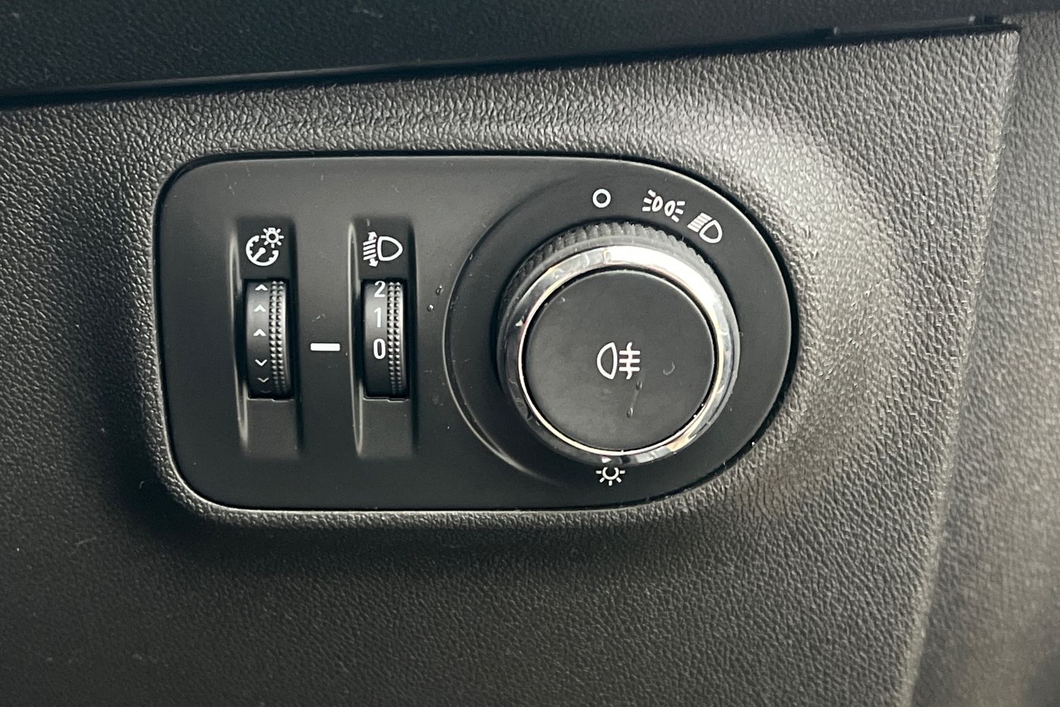 Used Vauxhall Corsa 2018 for sale - 78178015: Photo 15