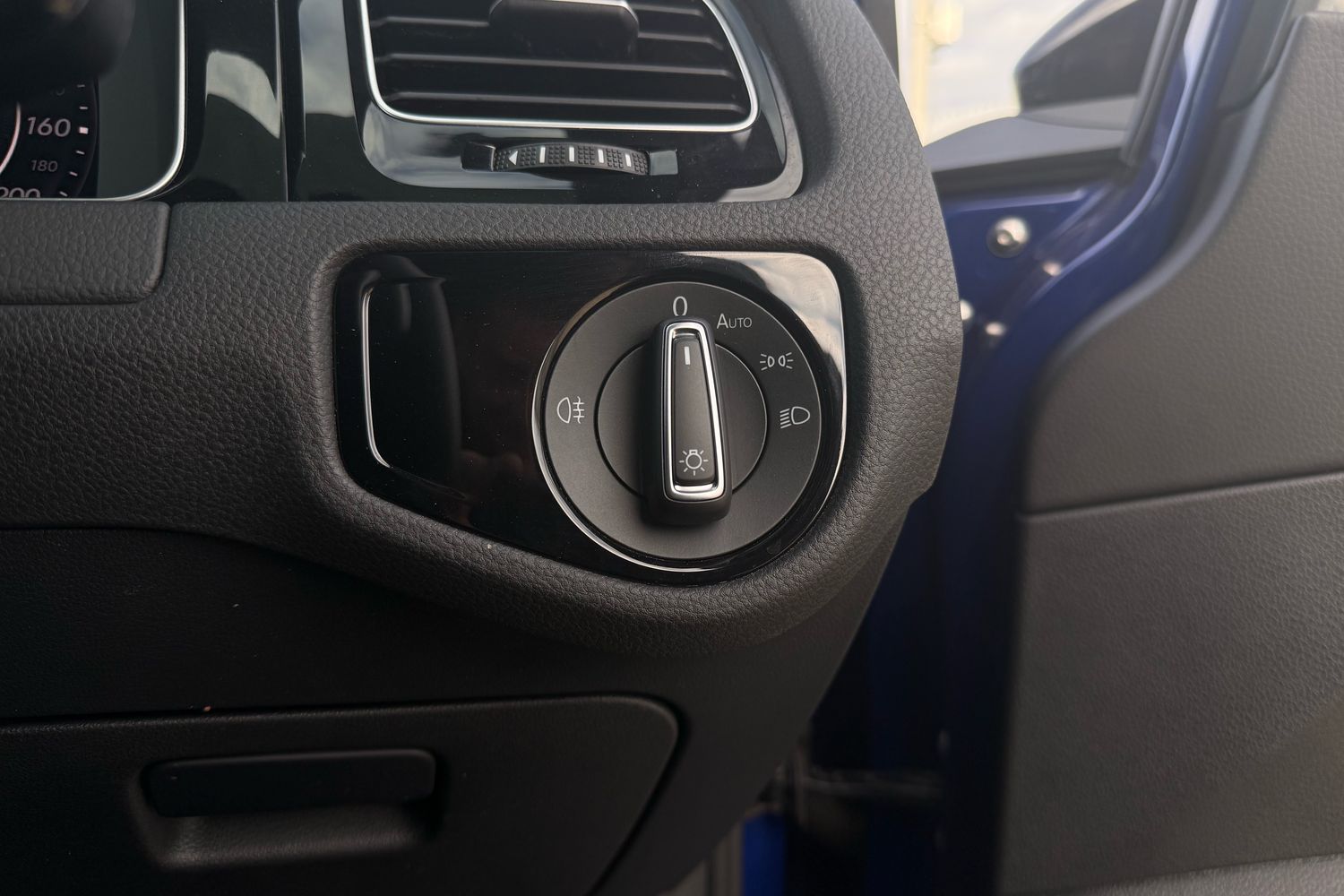 Used Volkswagen Golf 2019 for sale - 75754105: Photo 11