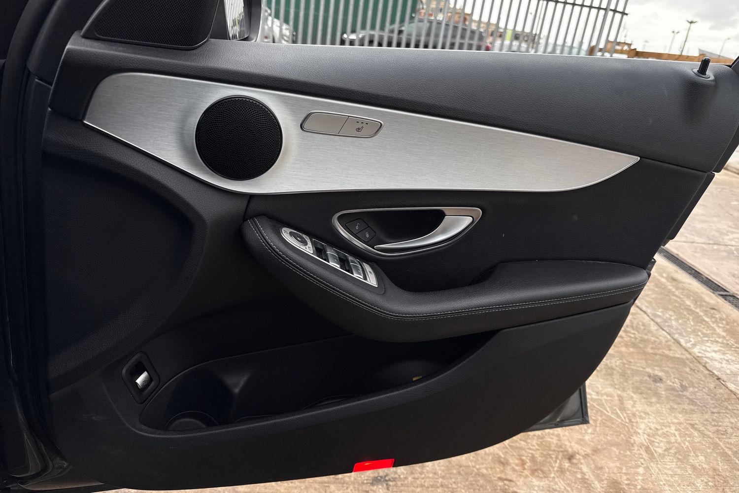 Used Mercedes-Benz C Class 2017 for sale - 76429295: Photo 12