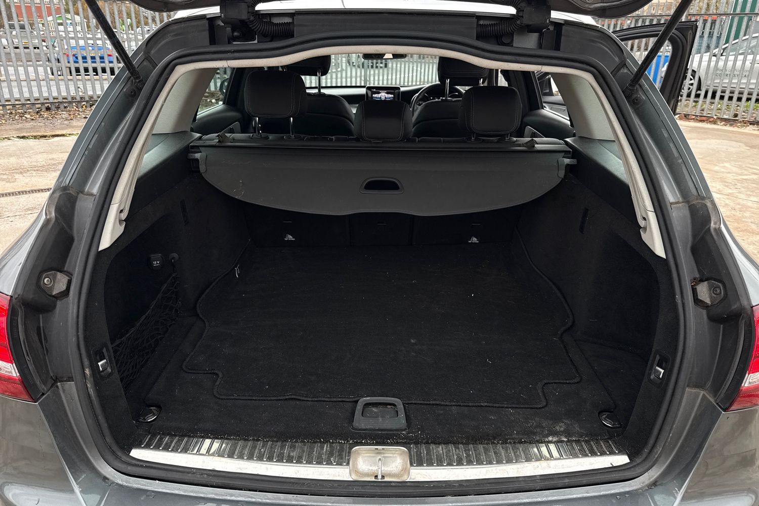 Used Mercedes-Benz C Class 2017 for sale - 76429295: Photo 15