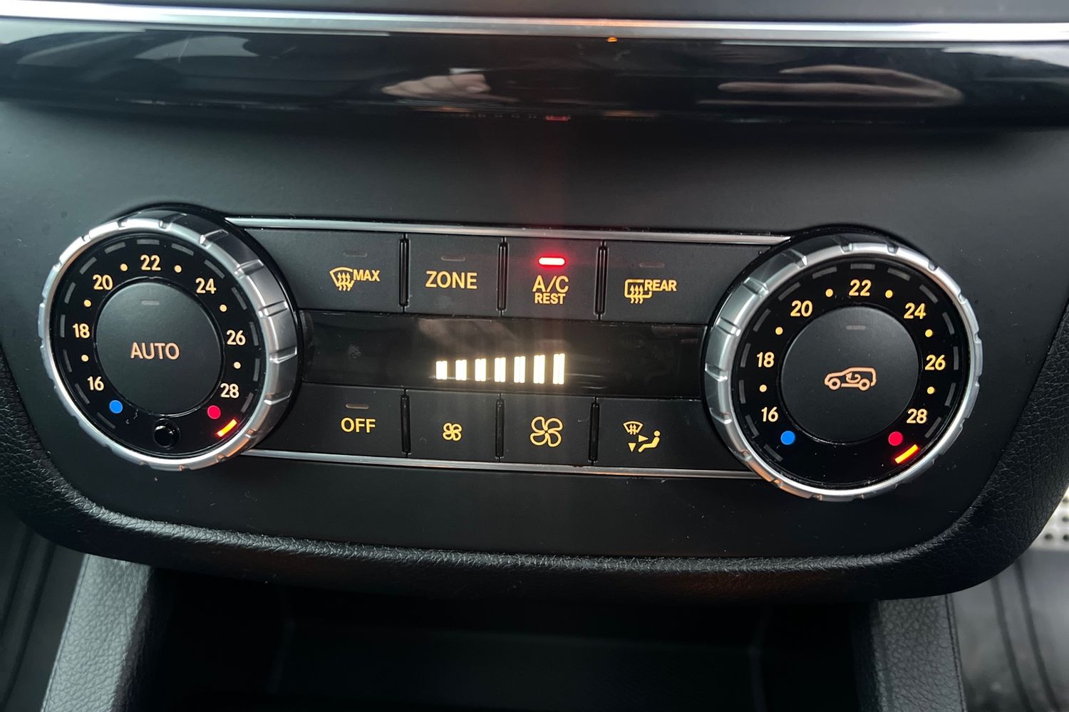 Used Mercedes-Benz GLE 2017 for sale - 76732509: Photo 11