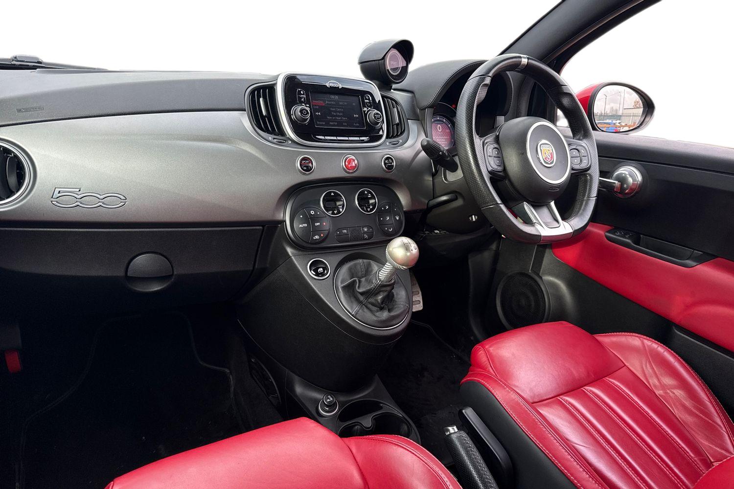 Used Abarth 595 2016 for sale - 76385499: Photo 4