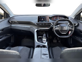 Used Peugeot 5008 2018 for sale - 76685752: Photo