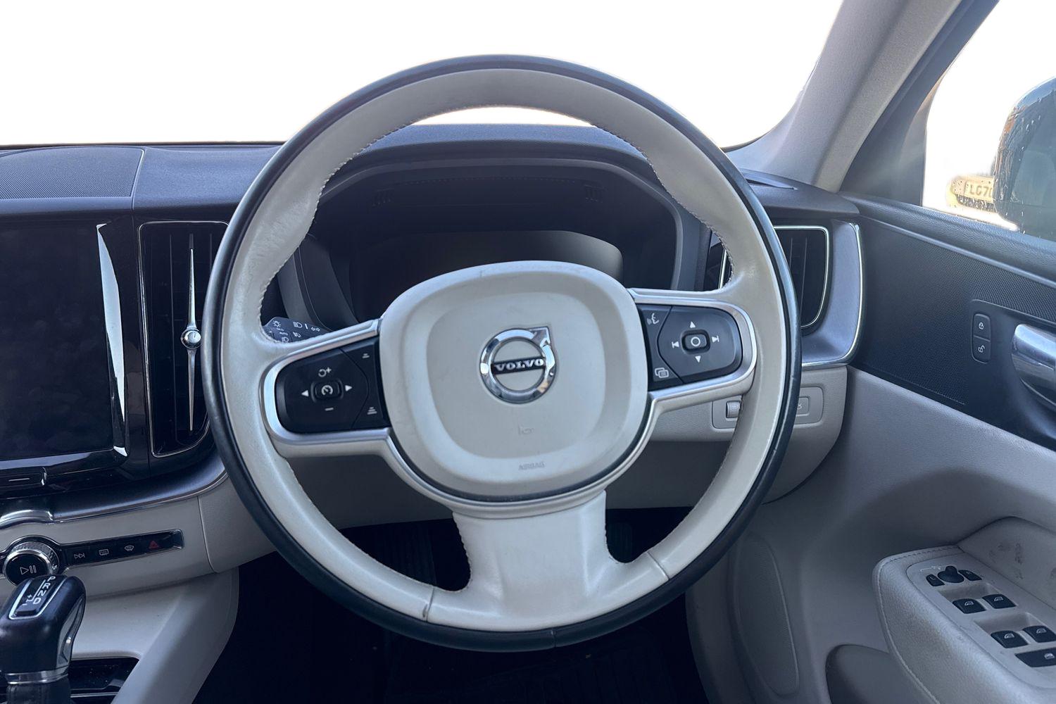 Used Volvo XC60 2019 for sale - 77527385: Photo 5