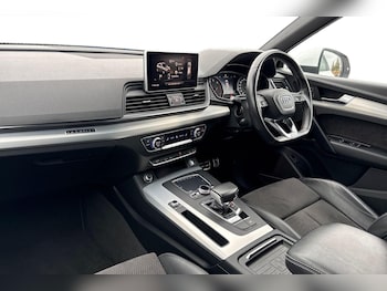 Used Audi Q5 2017 for sale - 77334420: Photo