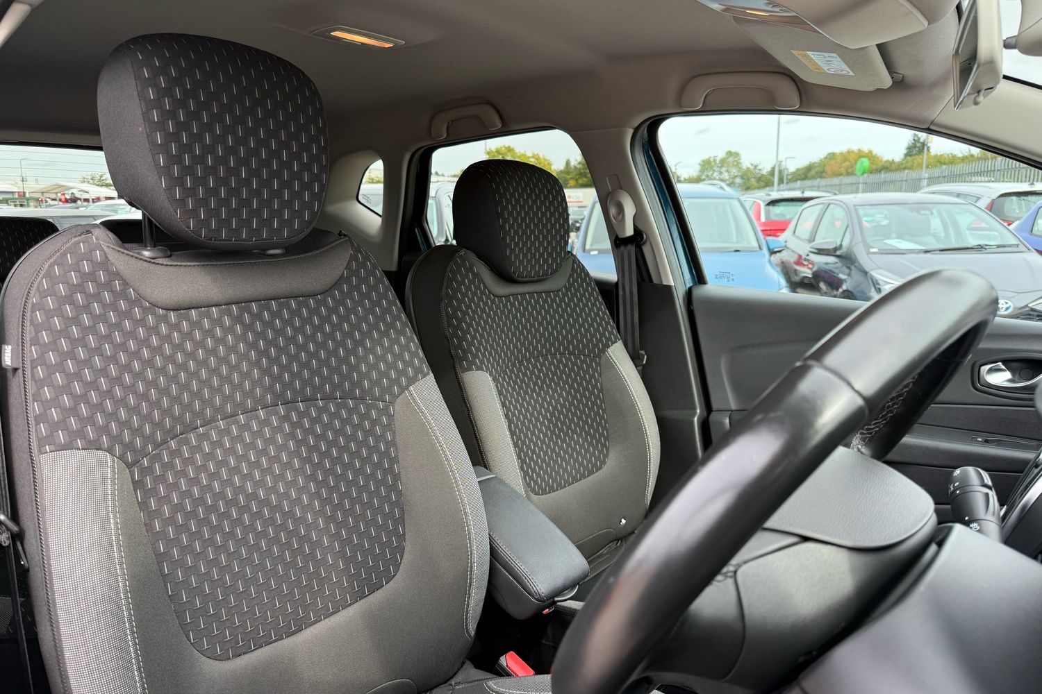 Used Renault Captur 2018 for sale - 76416795: Photo 13