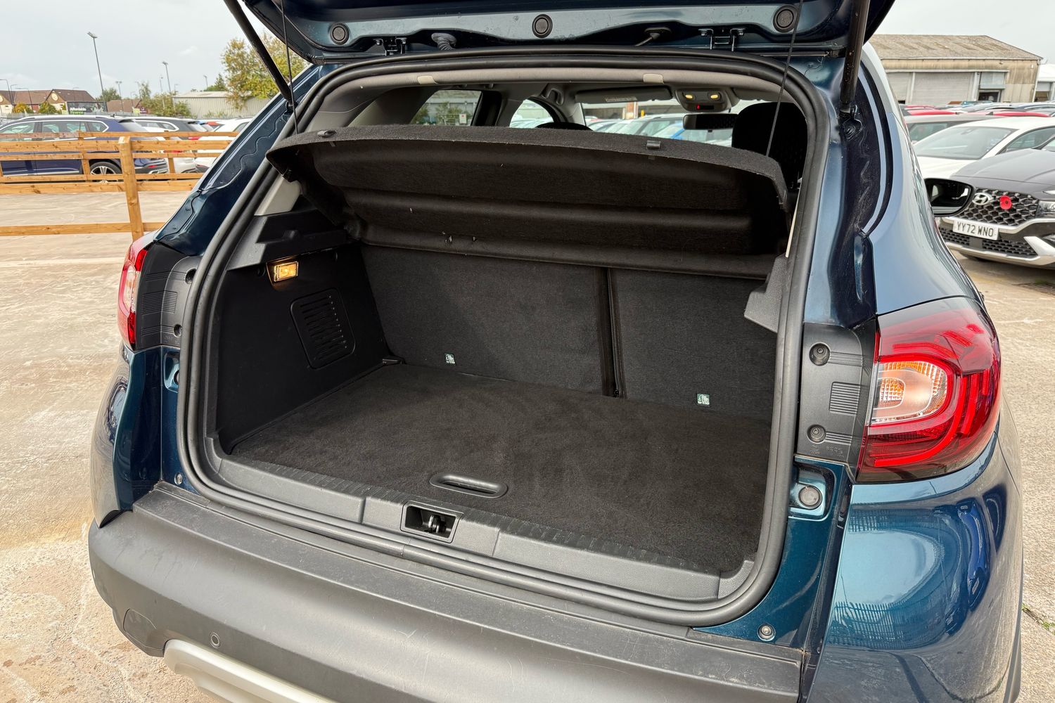 Used Renault Captur 2018 for sale - 76416795: Photo 15