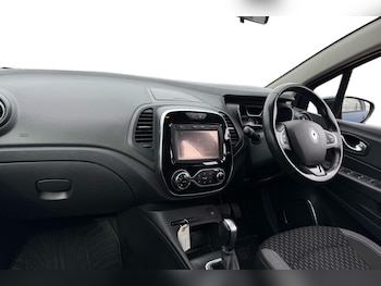 Used Renault Captur 2018 for sale - 76416795: Photo