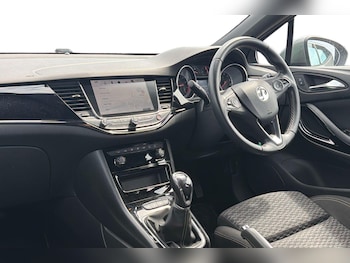 Used Vauxhall Astra 2018 for sale - 79082837: Photo