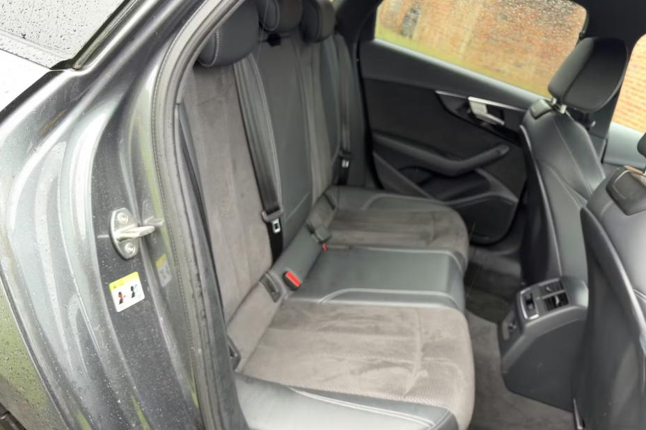 Used Audi A4 2018 for sale - 77514620: Photo 4