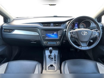 Used Toyota Avensis 2017 for sale - 76836286: Photo