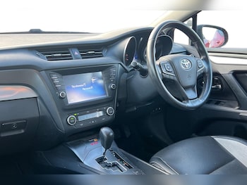 Used Toyota Avensis 2017 for sale - 76836286: Photo