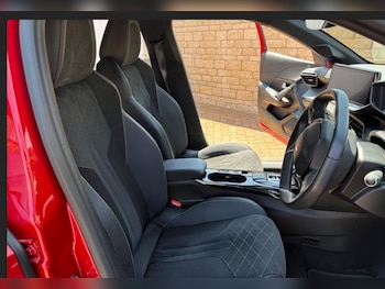 Used Peugeot 208 2023 for sale - 79246149: Photo