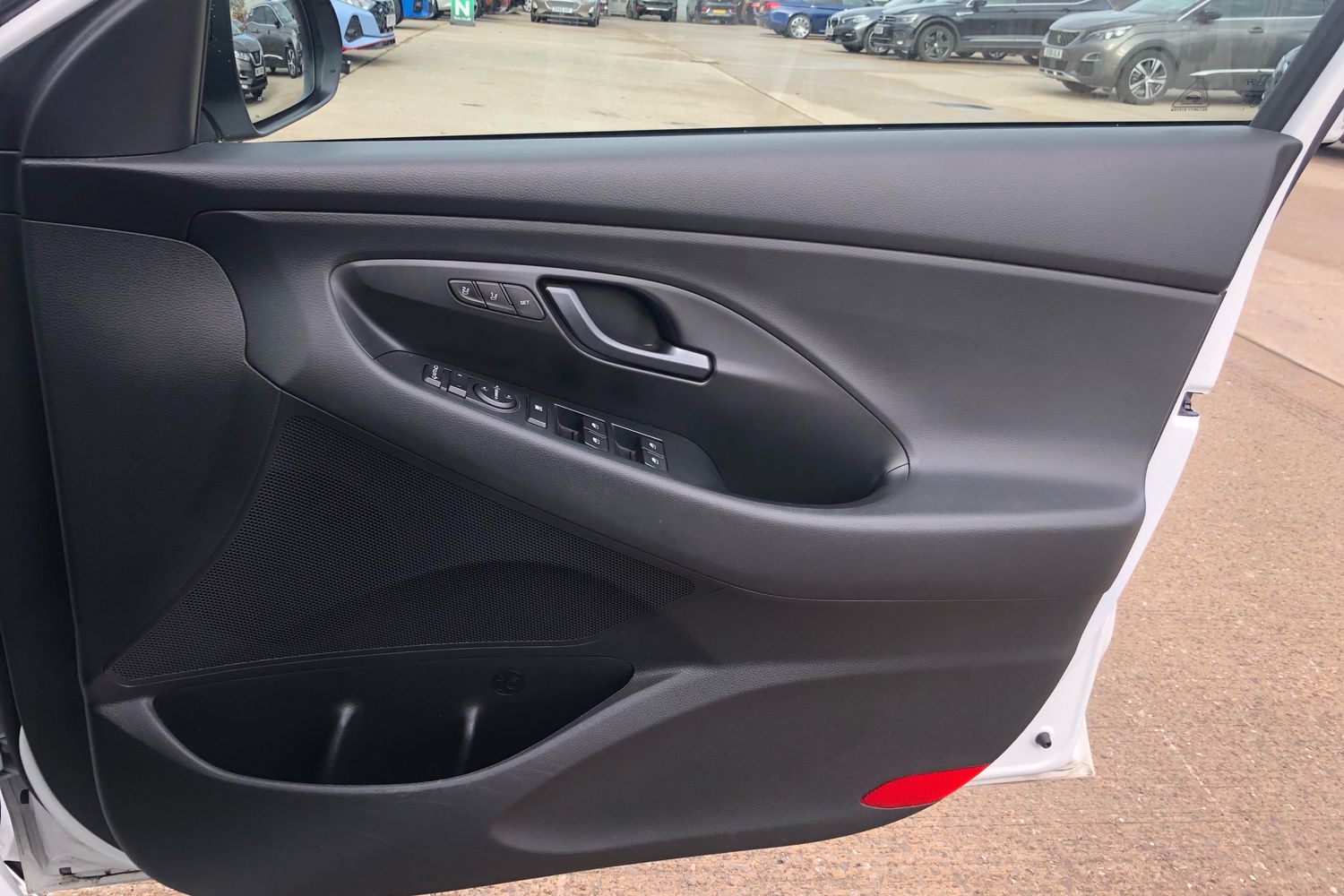 Used Hyundai i30 2019 for sale - 76353121: Photo 12