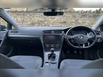 Used Volkswagen Golf 2020 for sale - 77477135: Photo