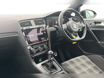 Used Volkswagen Golf 2018 for sale - 79019201: Photo
