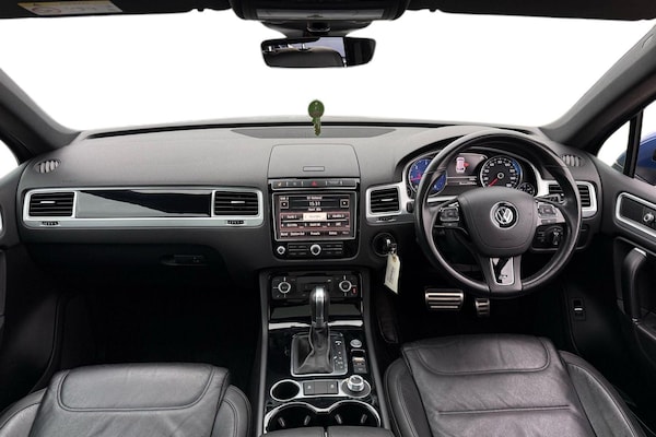 Used Volkswagen Touareg 2018 for sale - 76220165: Photo 3