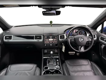 Used Volkswagen Touareg 2018 for sale - 76220165: Photo 3