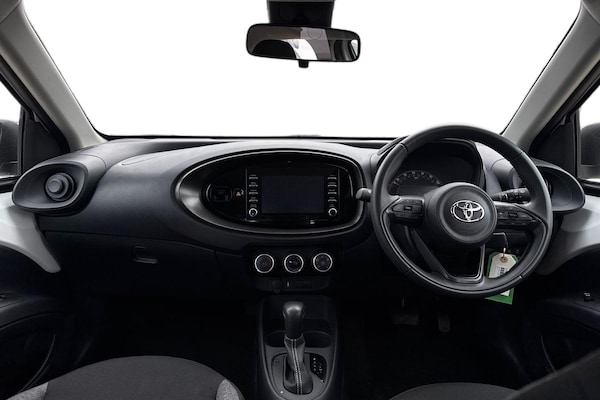 Used Toyota Aygo X 2023 for sale - 76272514: Photo 3