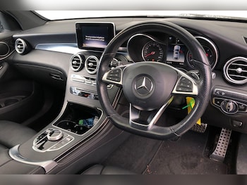 Used Mercedes-Benz GLC 2019 for sale - 78961203: Photo