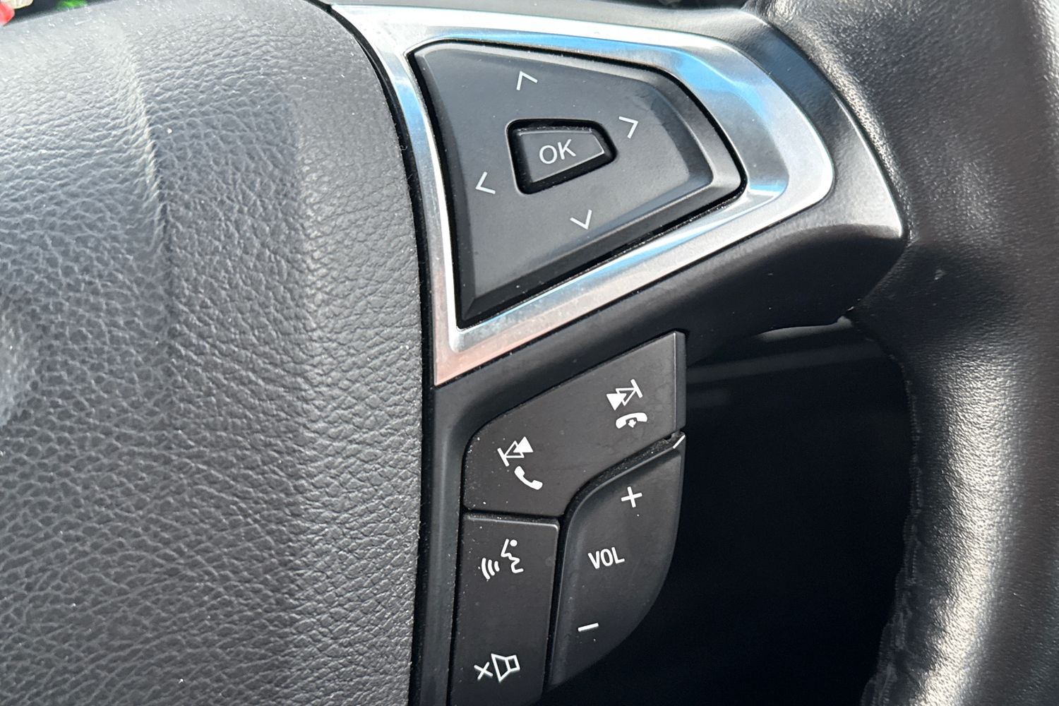 Used Ford Edge 2017 for sale - 76863364: Photo 10