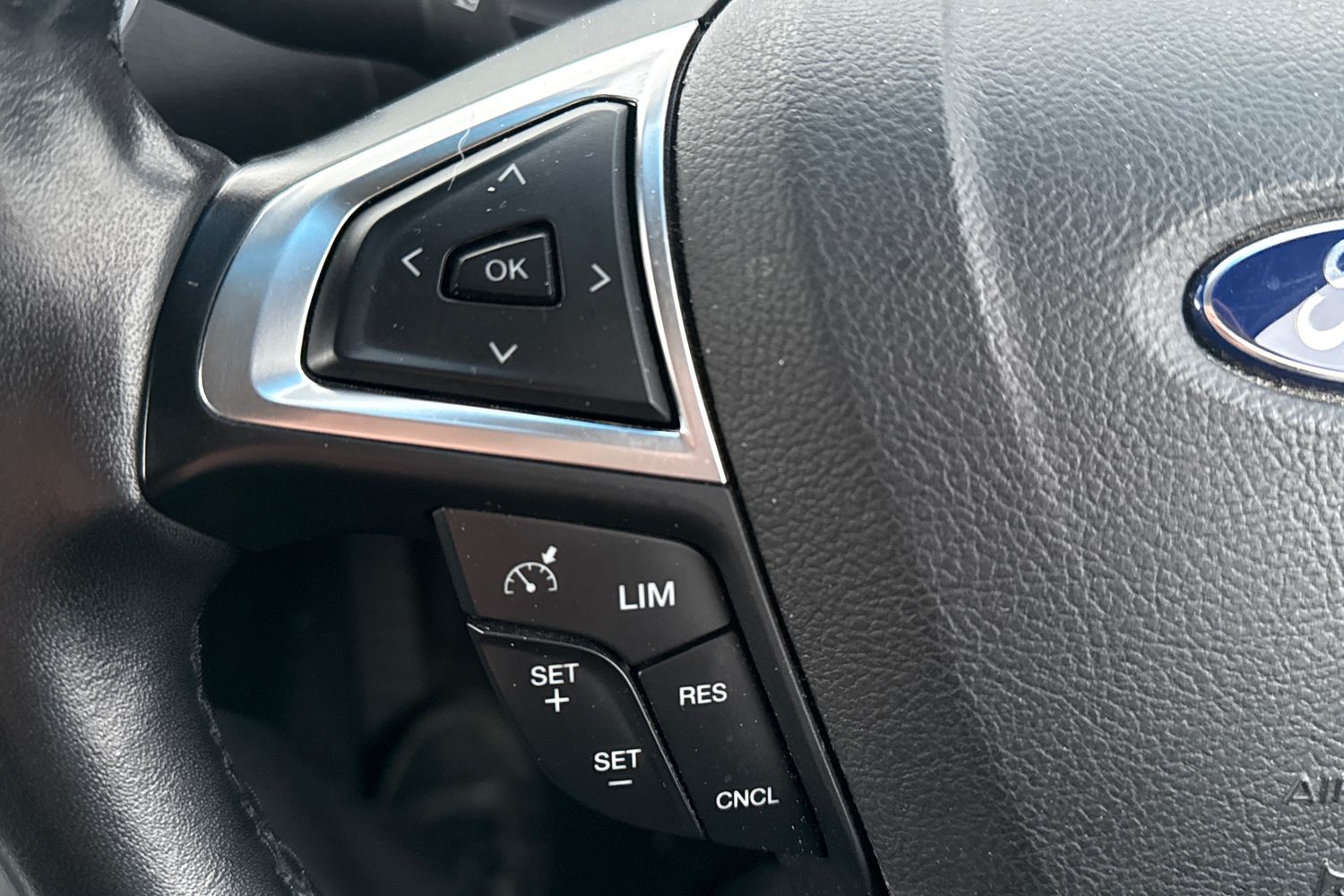 Used Ford Edge 2017 for sale - 76863364: Photo 9