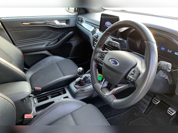 Used Ford Focus 2020 for sale - 77313072: Photo