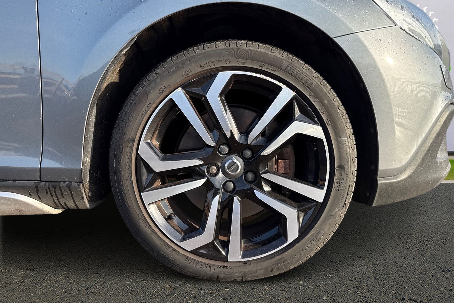 Used Volvo V40 2019 for sale - 76411555: Photo 17