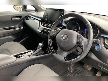 Used Toyota C-HR 2020 for sale - 78359695: Photo