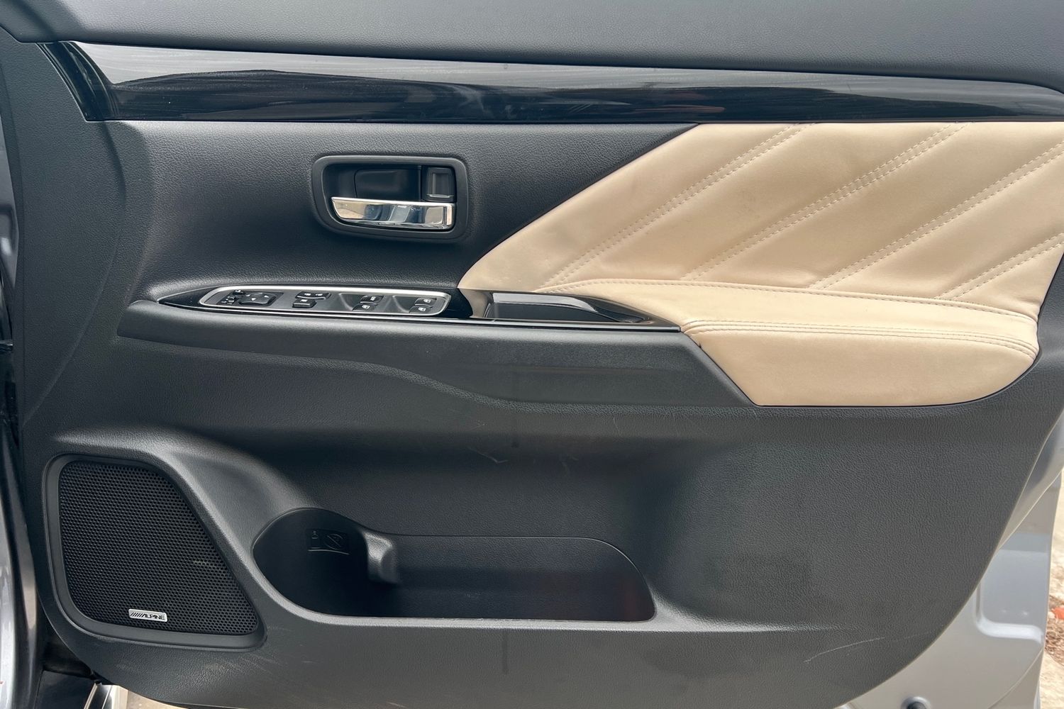 Used Mitsubishi Outlander 2017 for sale - 77421435: Photo 17