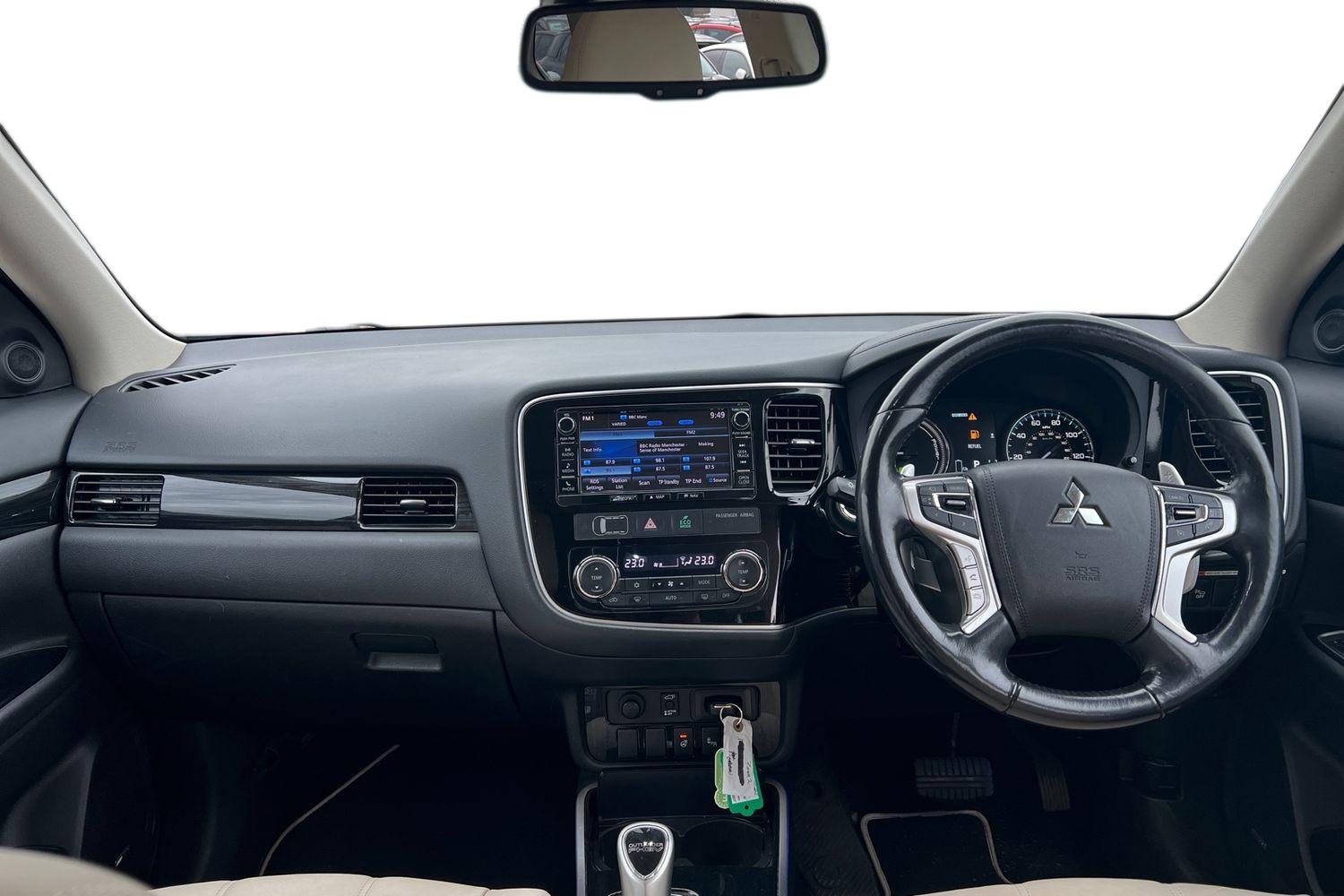 Used Mitsubishi Outlander 2017 for sale - 77421435: Photo 3