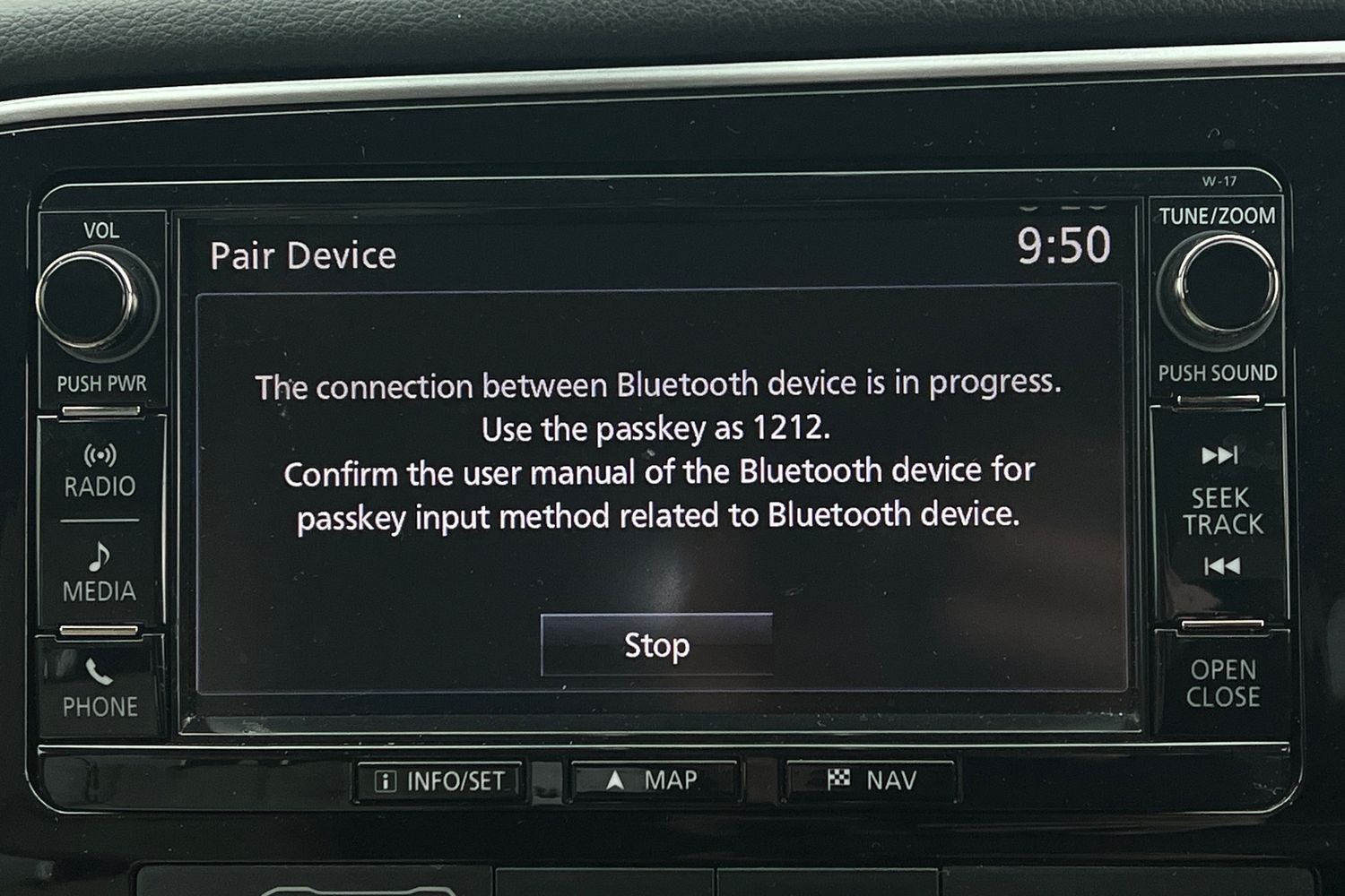 Used Mitsubishi Outlander 2017 for sale - 77421435: Photo 8