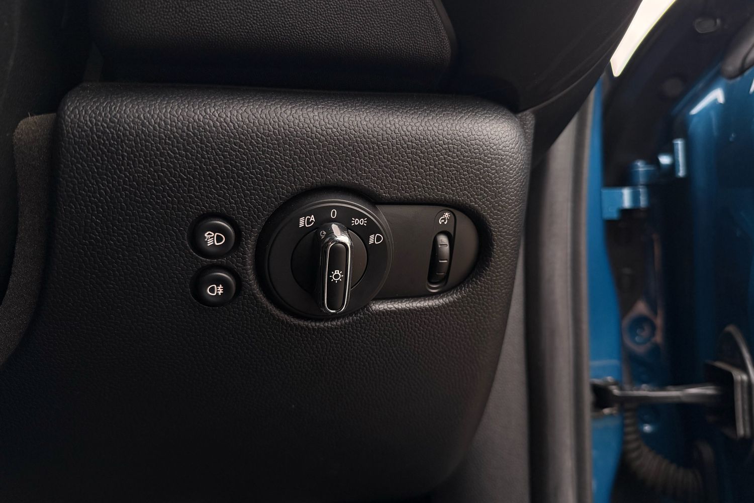 Used MINI Convertible 2021 for sale - 75995942: Photo 11