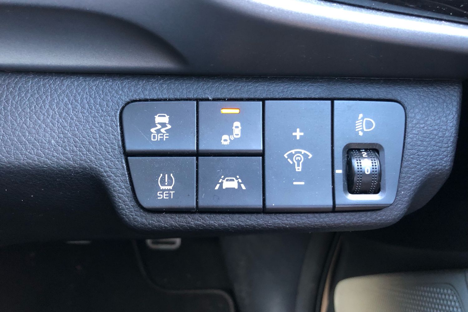 Used Kia Stonic 2019 for sale - 76368611: Photo 10