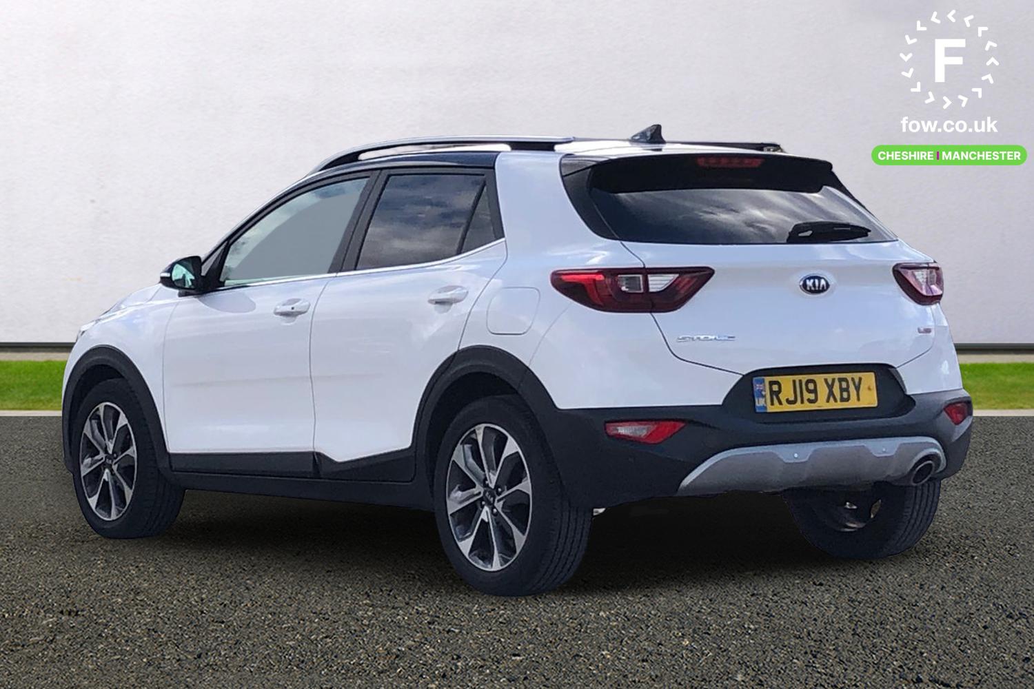 Used Kia Stonic 2019 for sale - 76368611: Photo 2