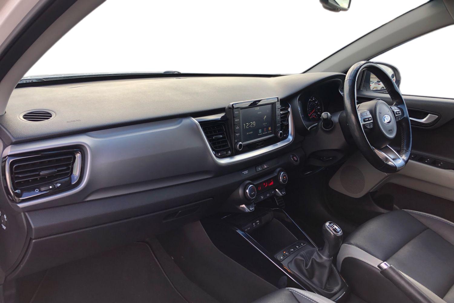 Used Kia Stonic 2019 for sale - 76368611: Photo 4